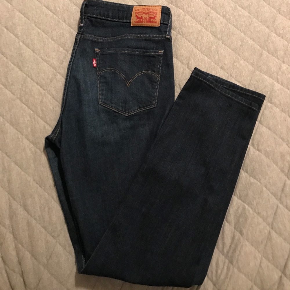 Levi’s 712